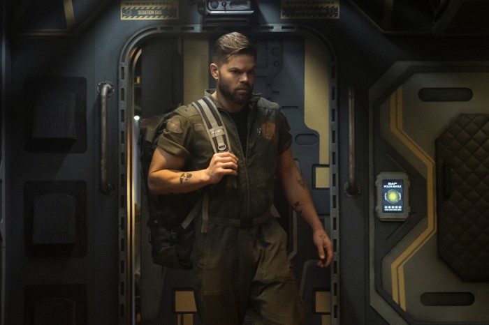 Wes Chatham als Amos Burton (Bild: Amazon)